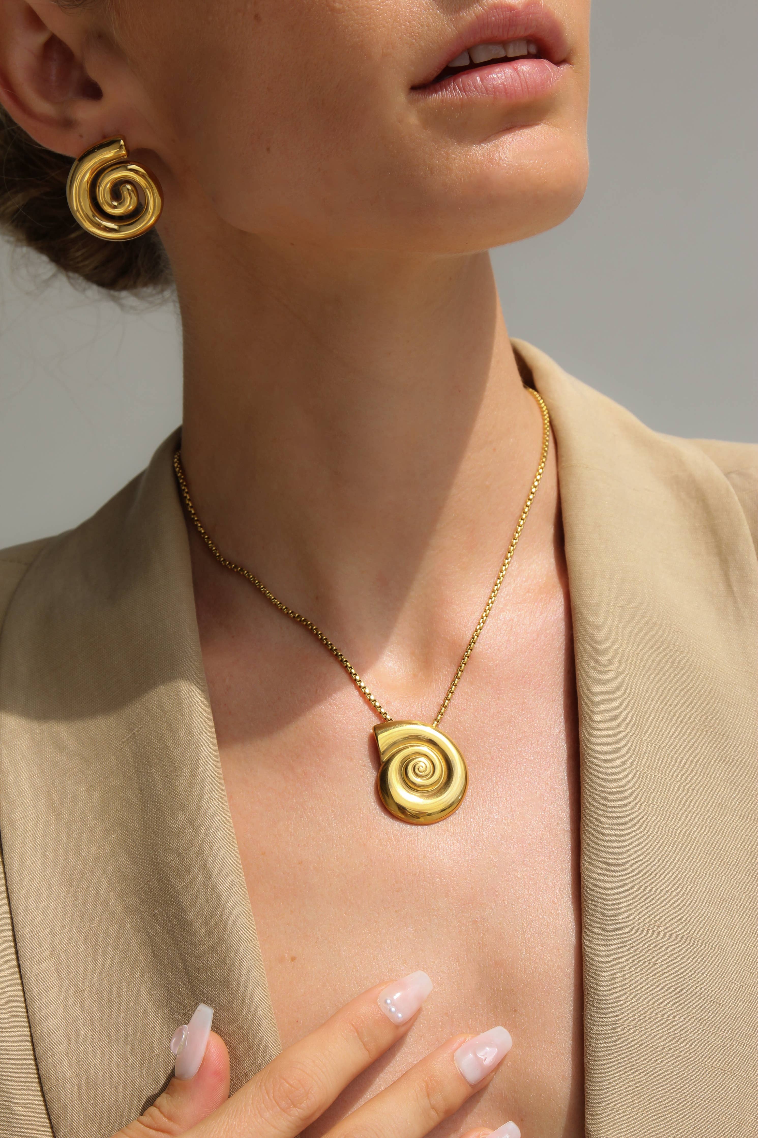  Conch Shell Earrings – 18K Gold Plated | Coastal-Inspired Jewellery