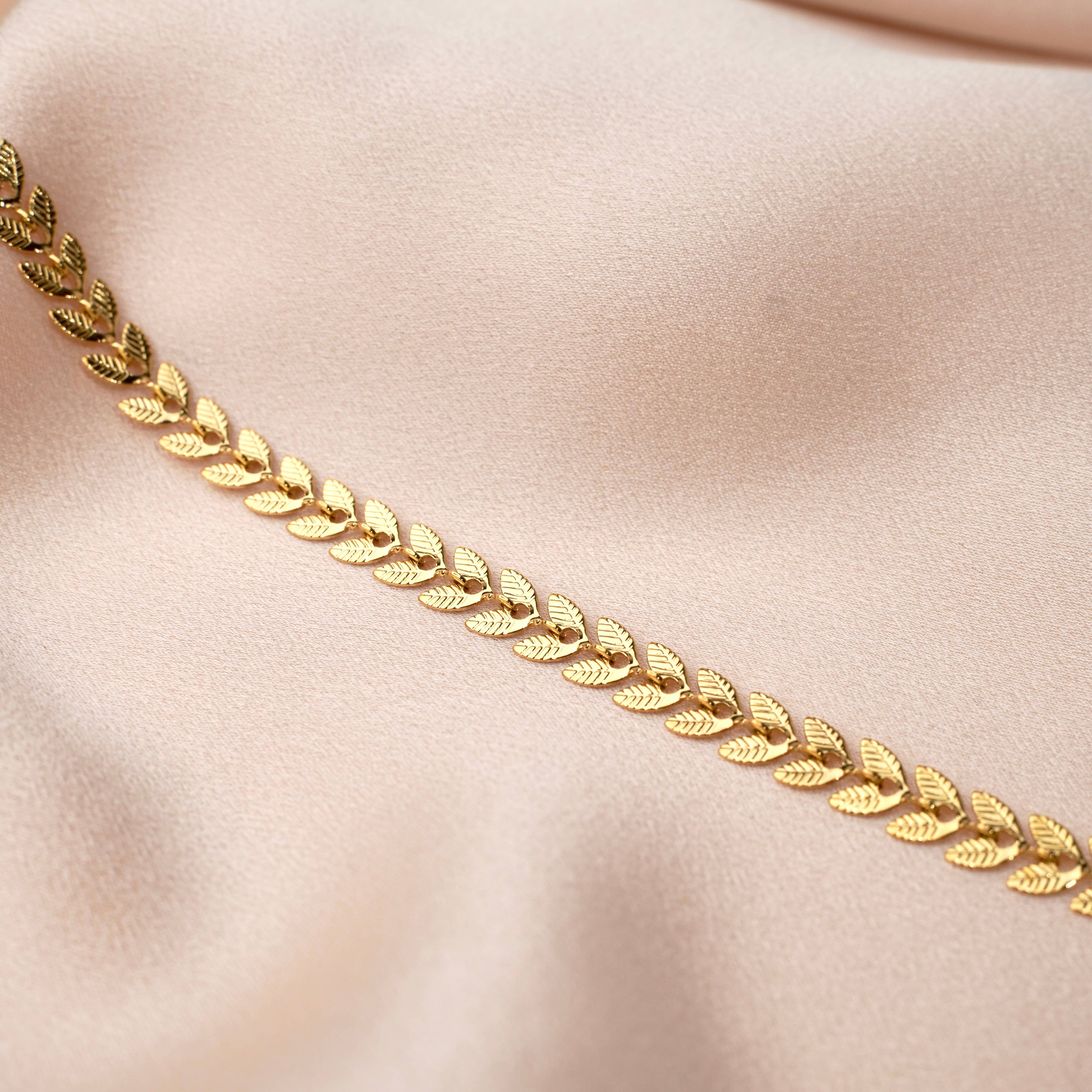 Herringbone Choker Necklace. Gold-plated, hypoallergenic & tarnish-resistant