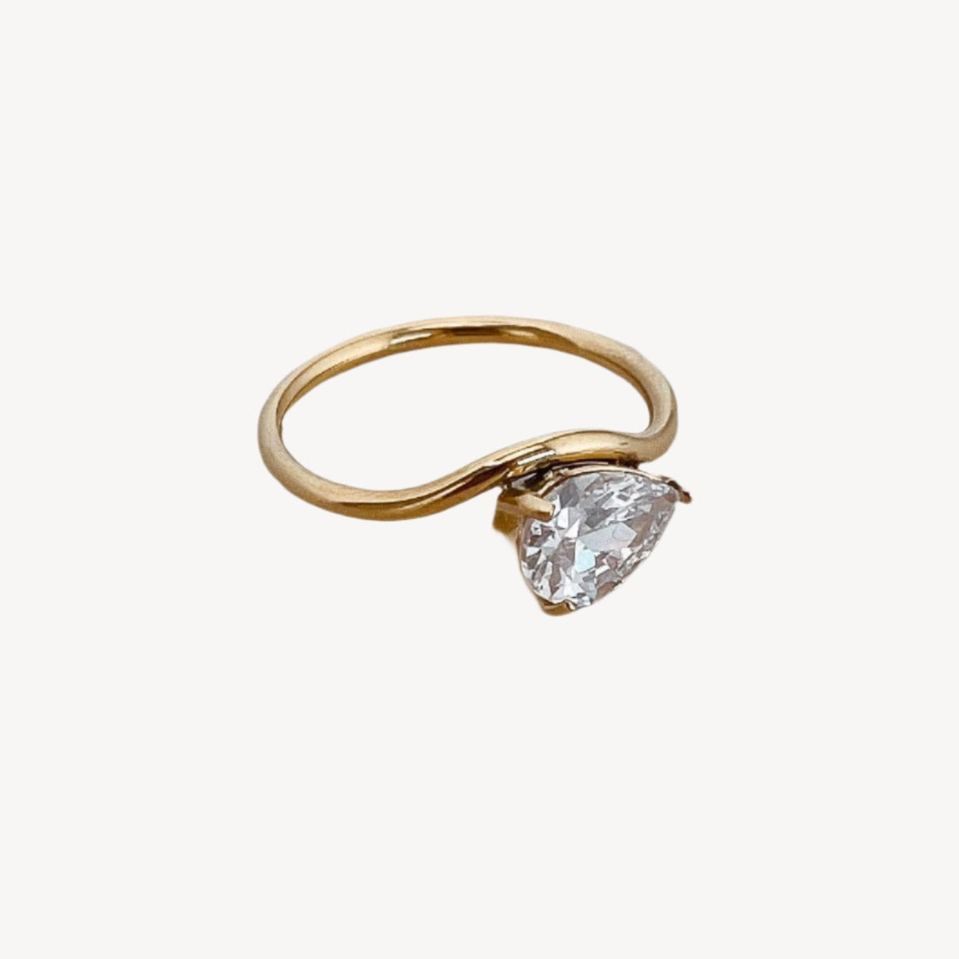 Lumière Teardrop Ring – 18K Gold Plated, Elegant & Timeless