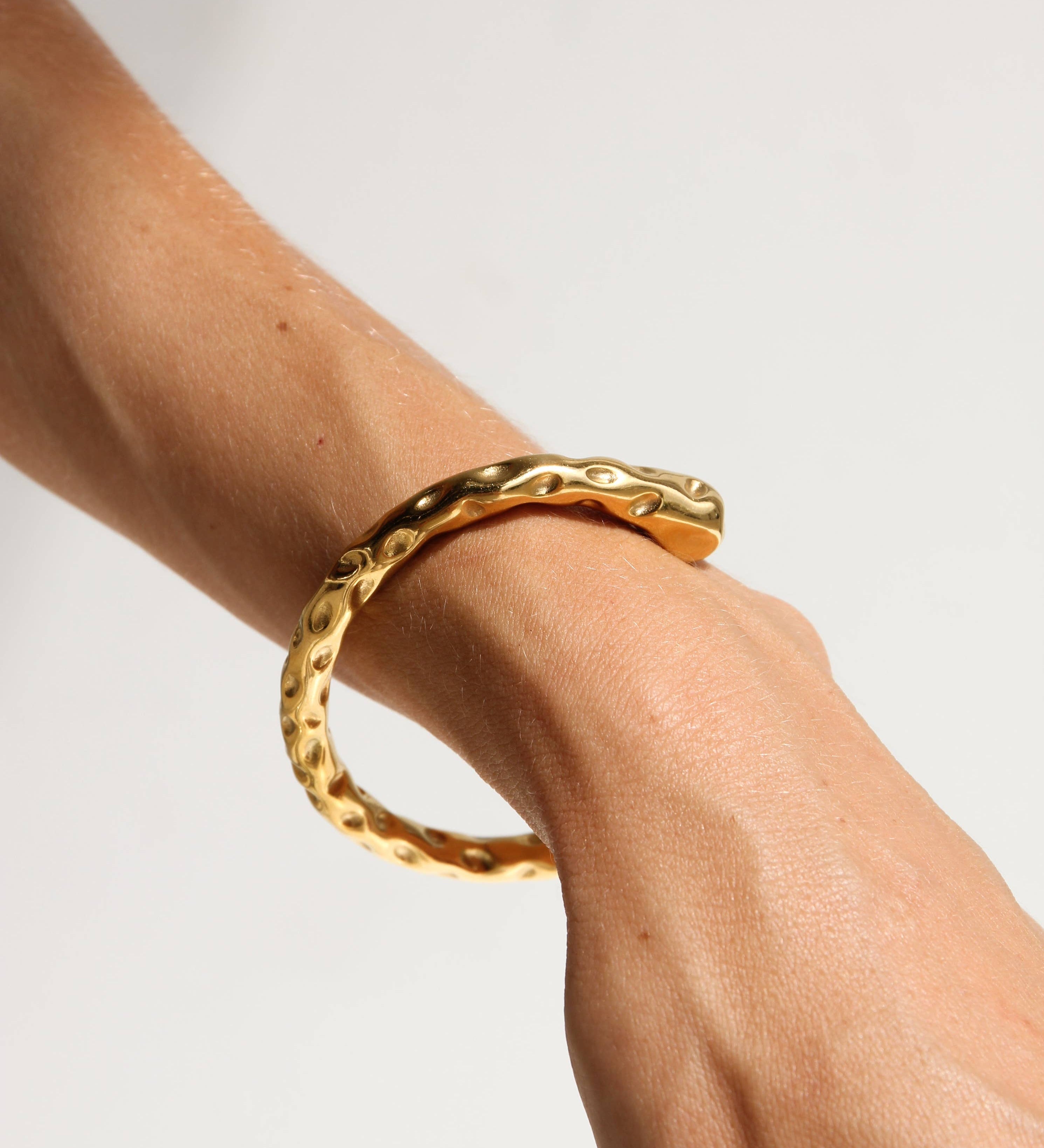 Aurora Textured Cuff Bracelet – 18K Gold Plated, Elegant Statement