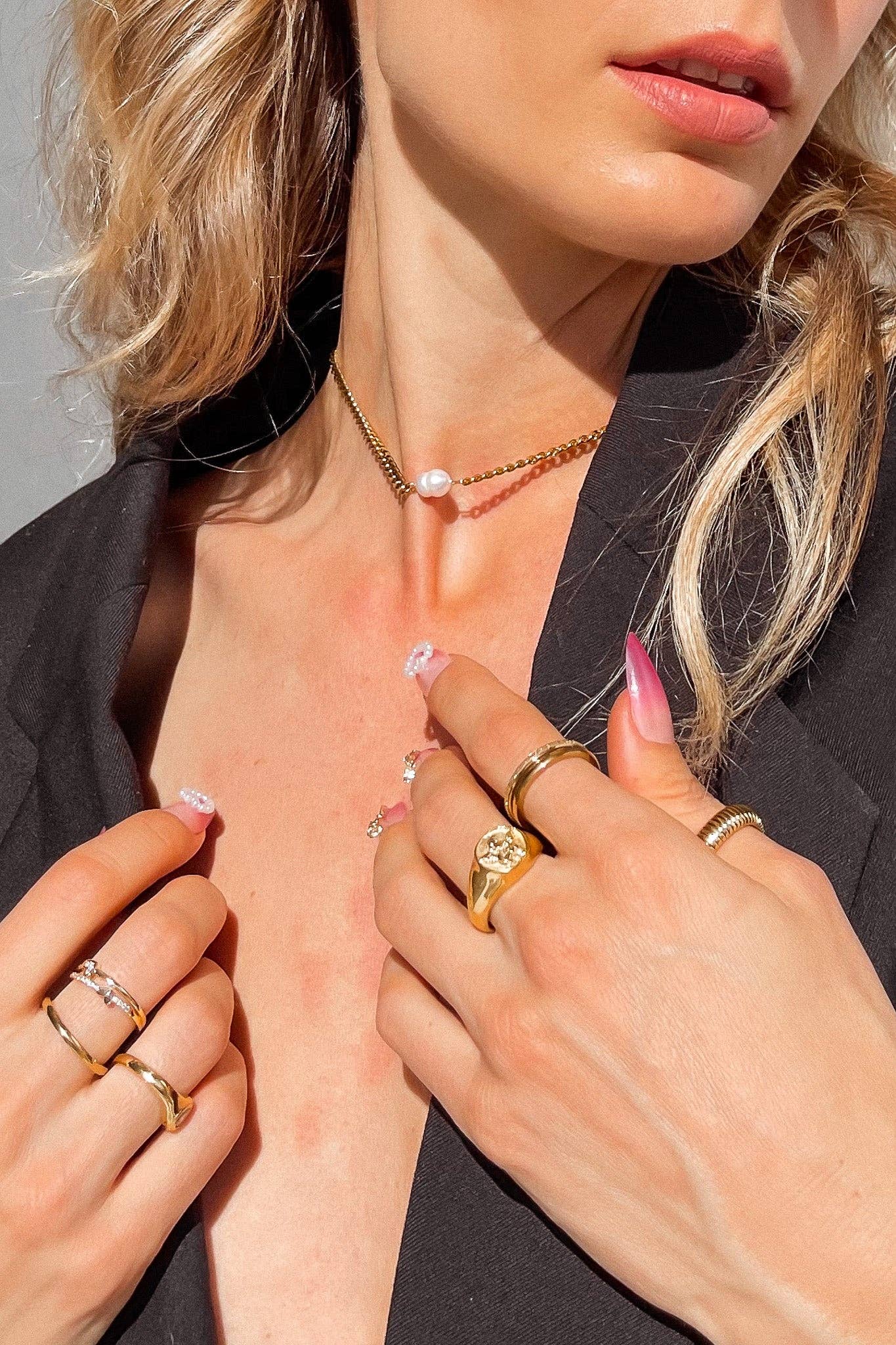 Three Sisters Stacking Ring Set features a trio of sleek & textured 18K gold-plated rings. Waterproof, hypoallergenic