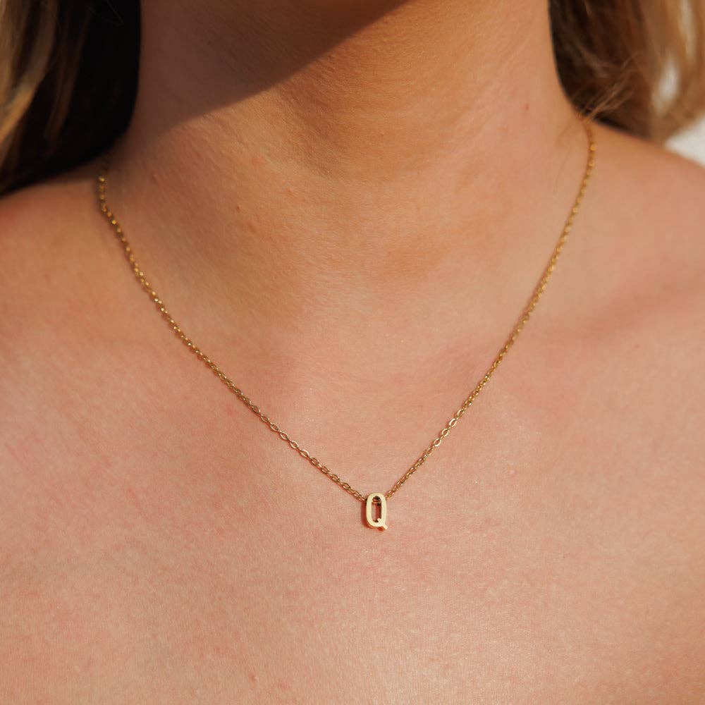 personalised initial necklace gold Q